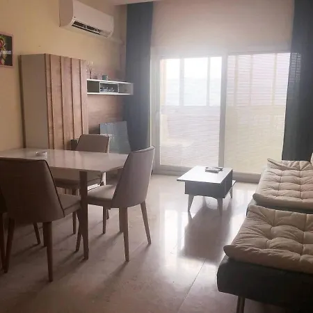 Apart 2+1 In Goldcity ألانيا